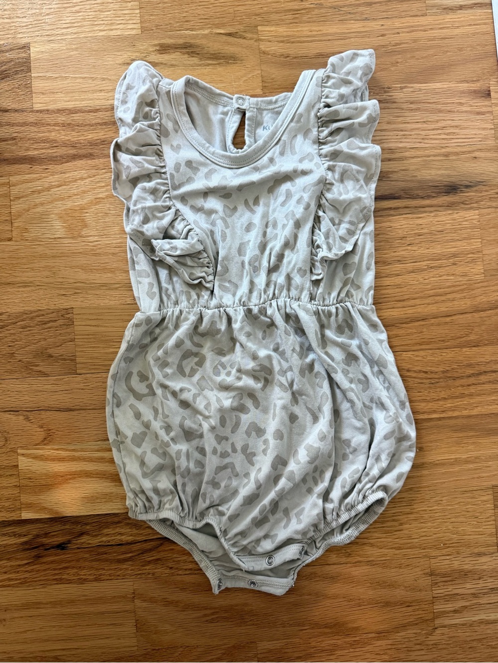 Kyte BABY Neutral Leopard Ruffle Romper in Taupe and Cream